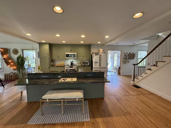 Stonington, CT 06378,298 Elm Street