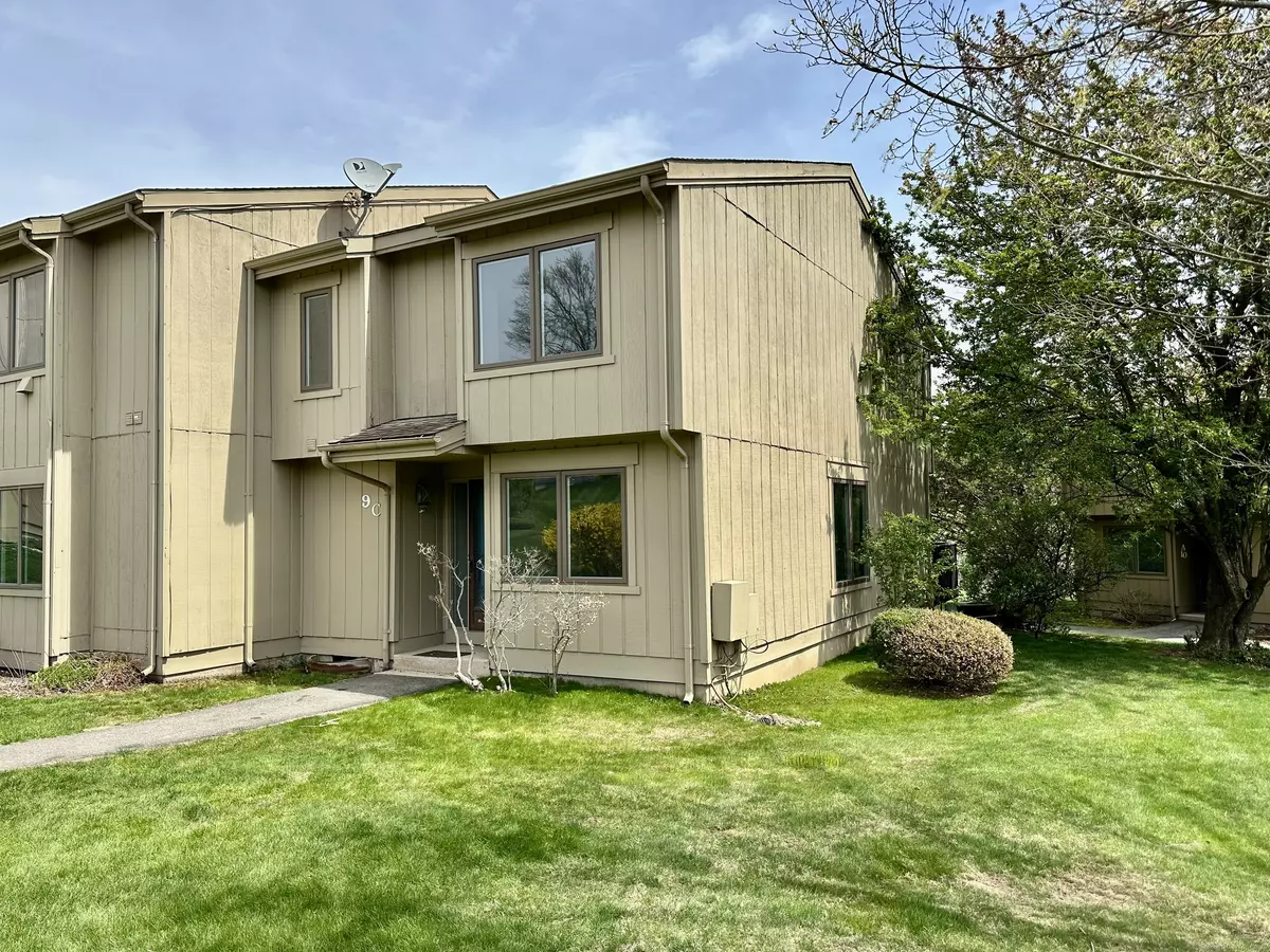 Wallingford, CT 06492,9 Pilgrim Harbor #C