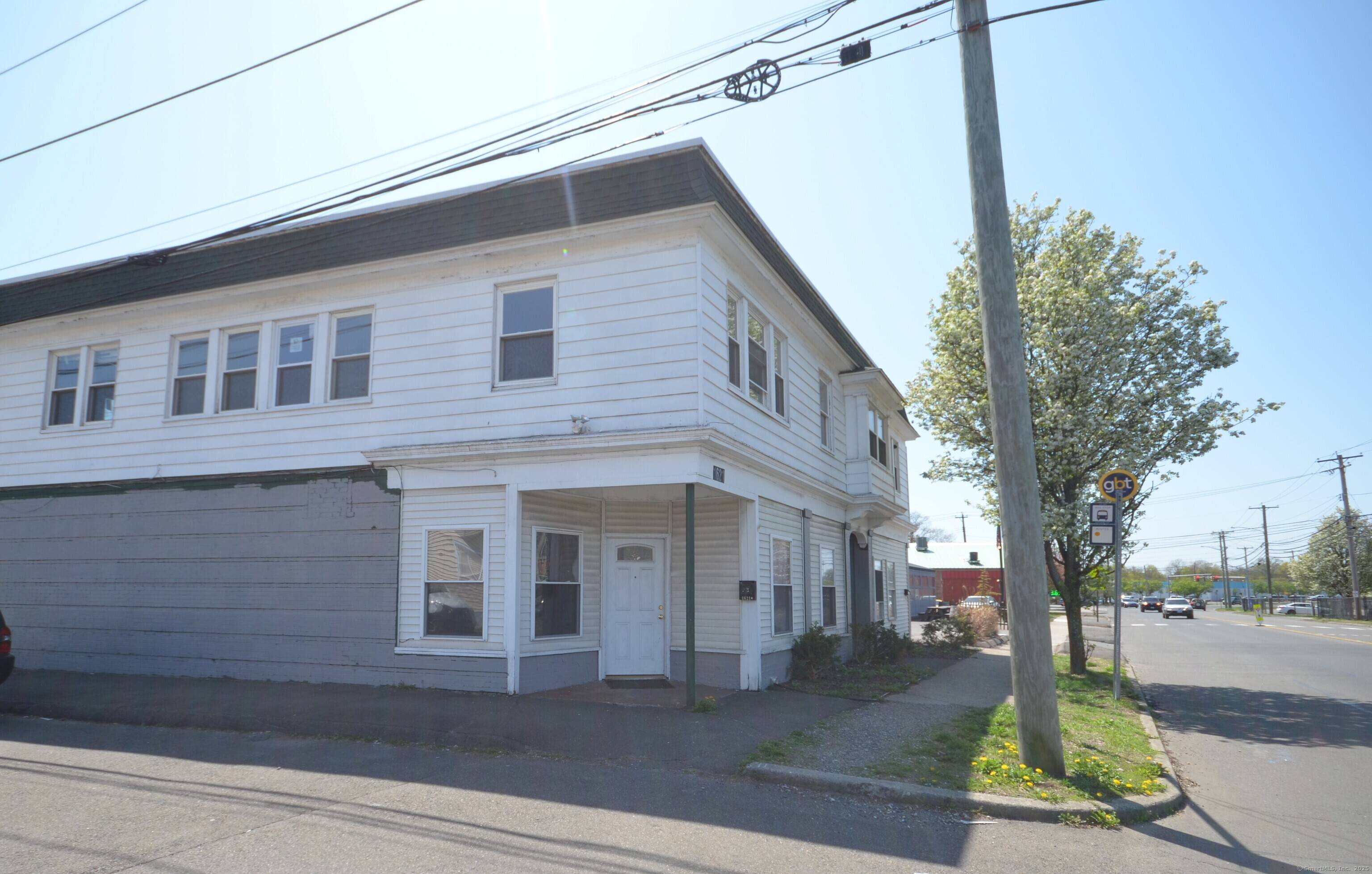 Stratford, CT 06615,1621 Stratford Avenue