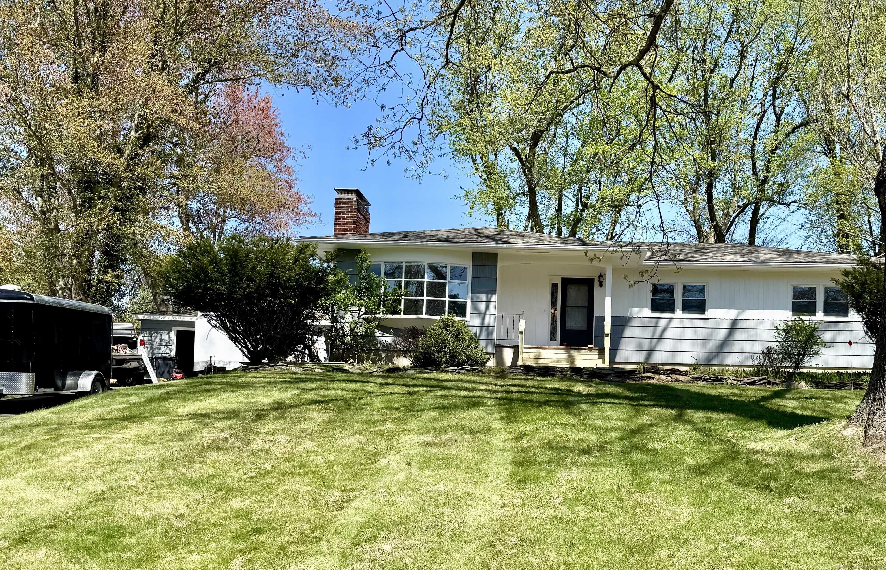 13 Brookfield Meadows, Brookfield, CT 06804
