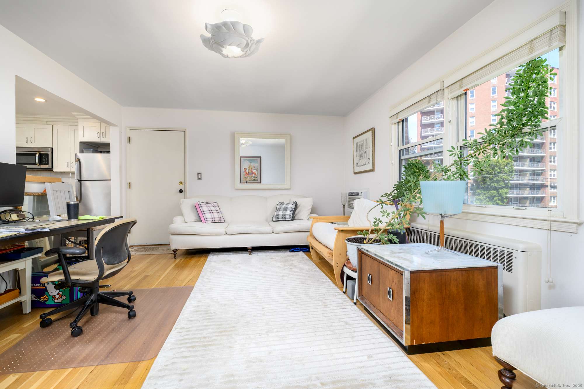 Stamford, CT 06902,80 Strawberry Hill Avenue #3