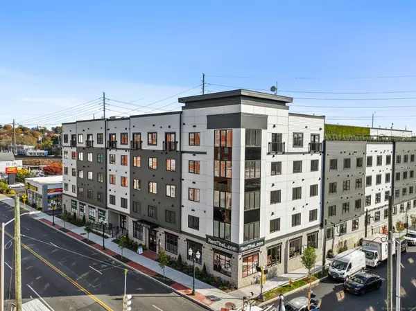 Stamford, CT 06902,821 East Main Street #209