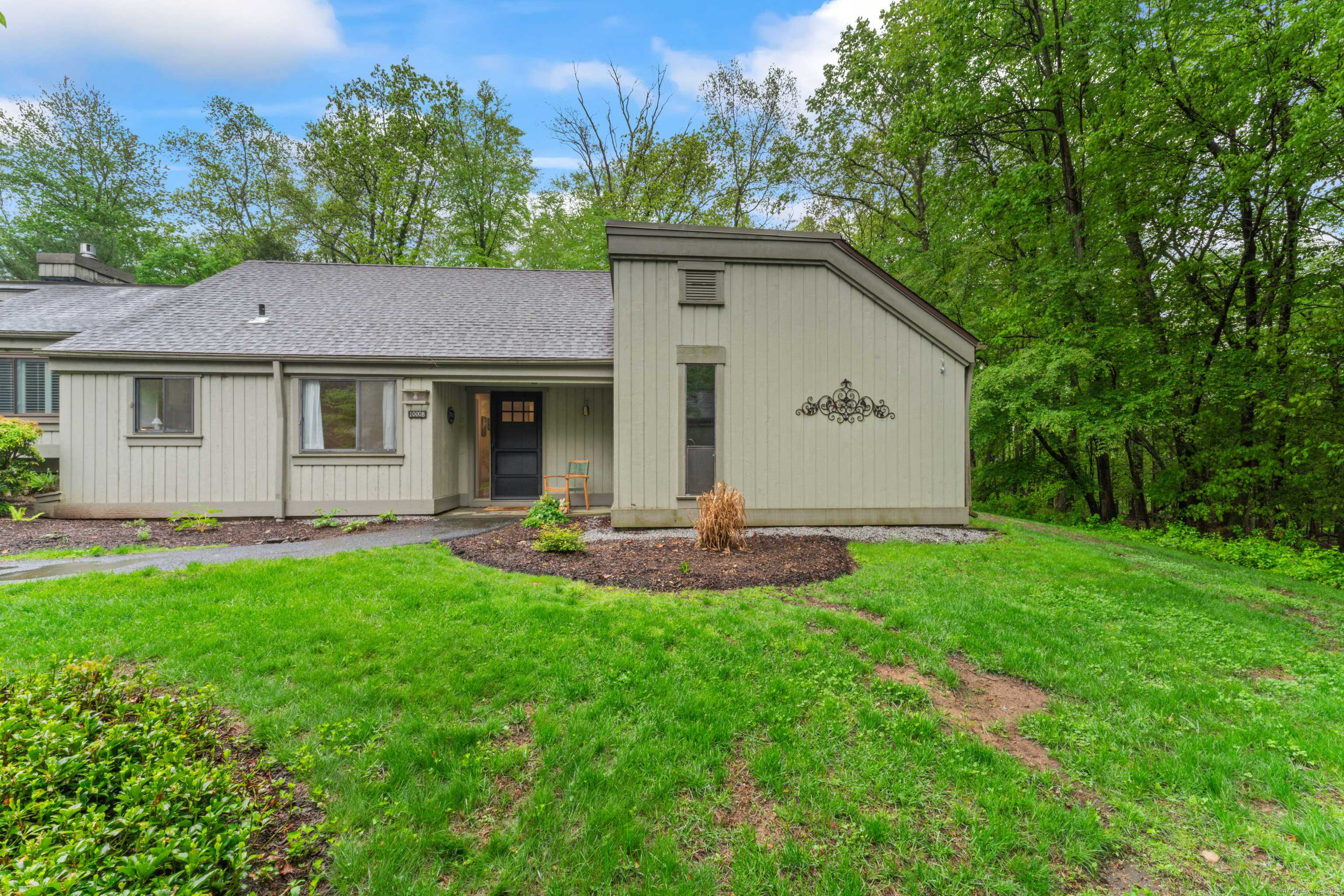 1000 Heritage Village #B, Southbury, CT 06488