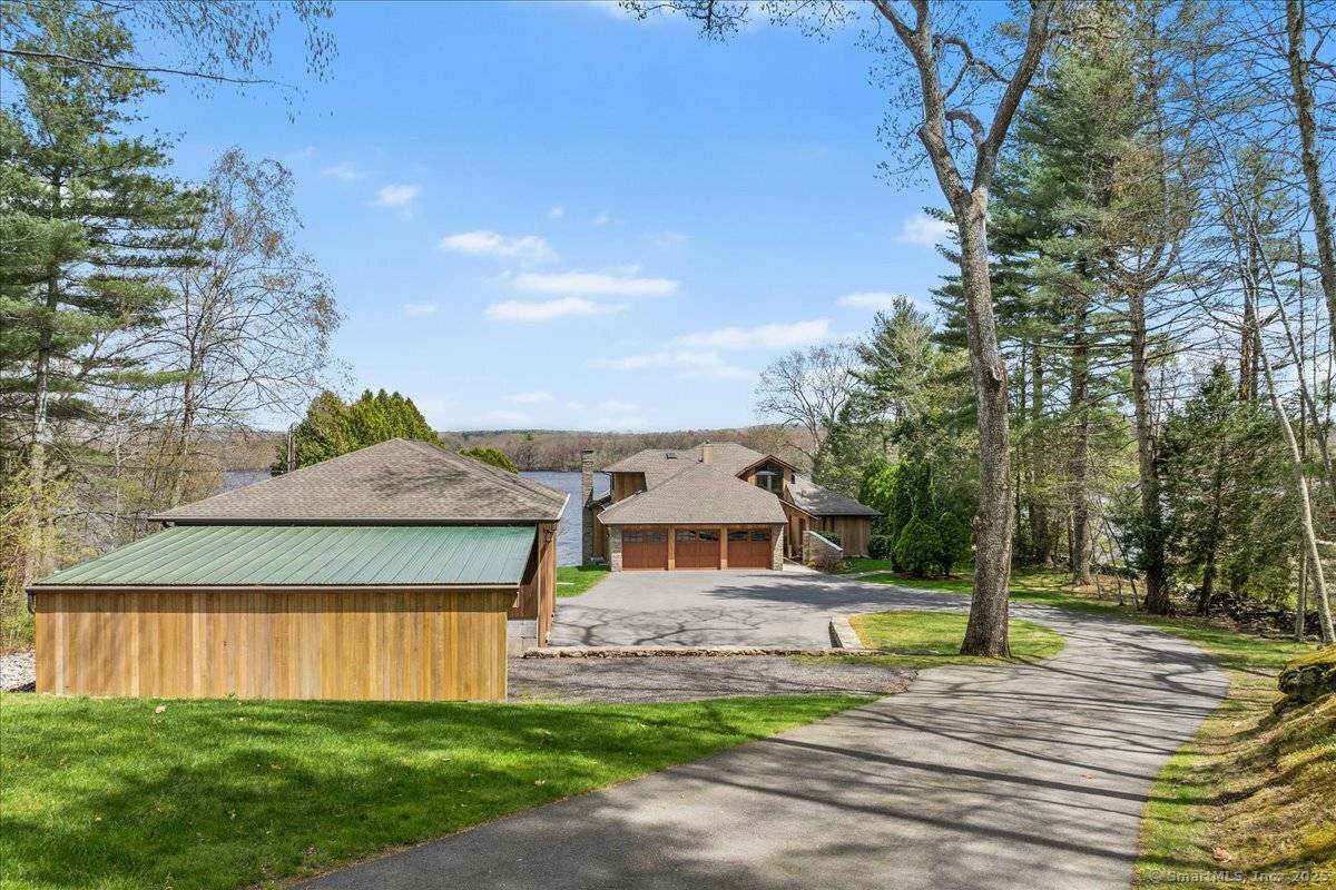 Griswold, CT 06351,83 Burdick Lane