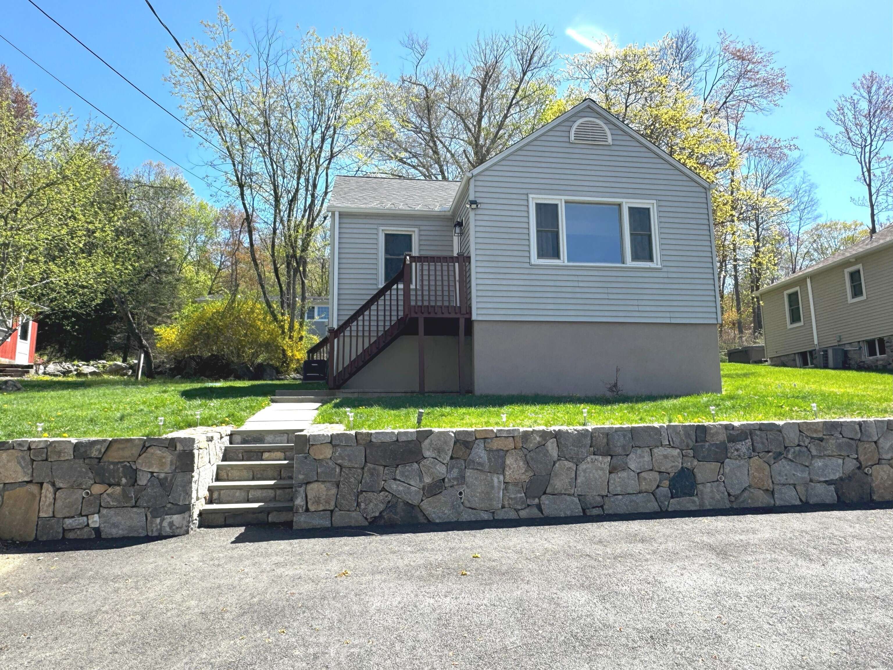 New Fairfield, CT 06812,6 Fulton Drive