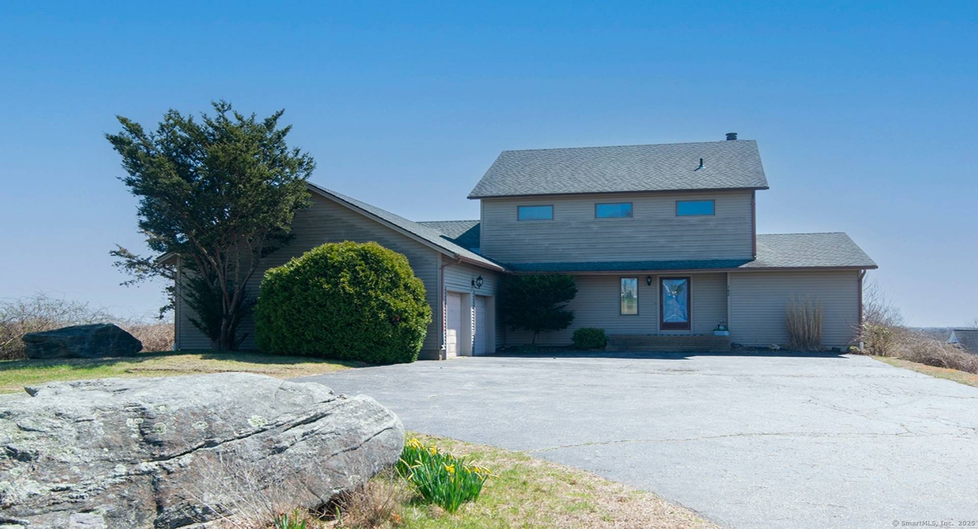 782 Groton Long Point Road, Groton, CT 06340
