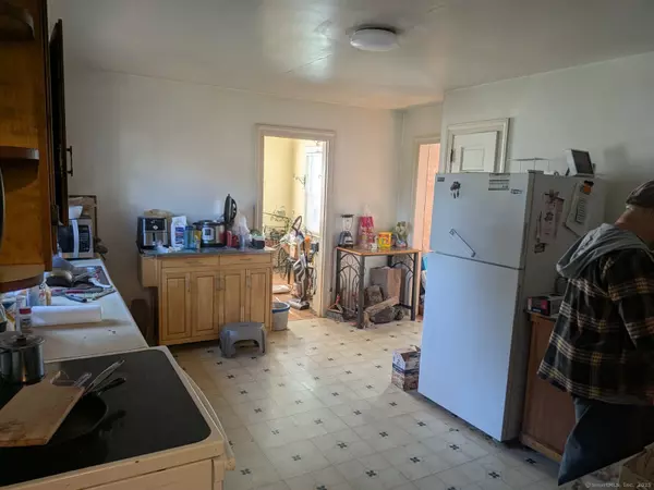 Groton, CT 06340,3 George Avenue