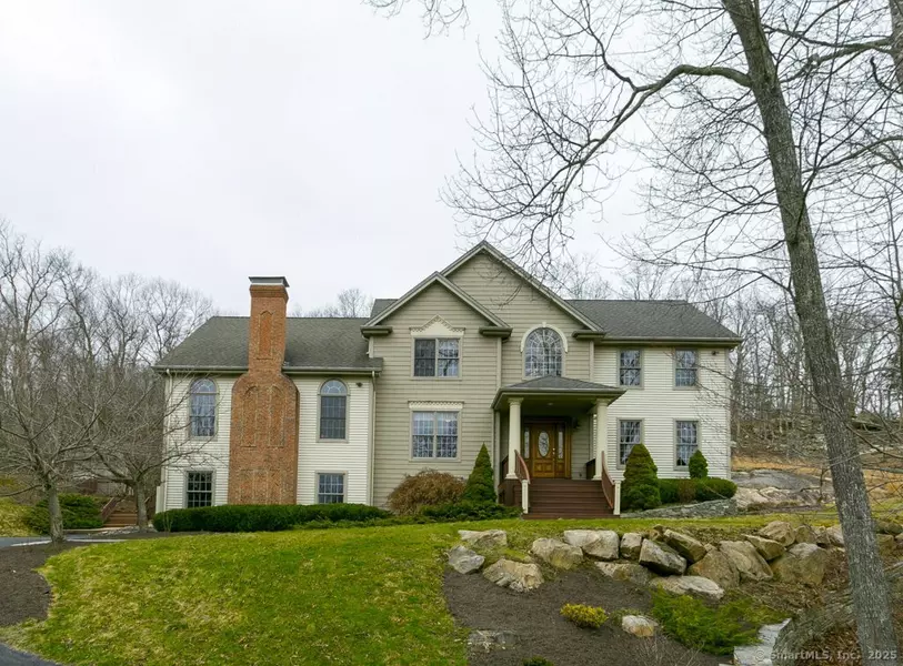 32 Village Drive, East Lyme, CT 06333