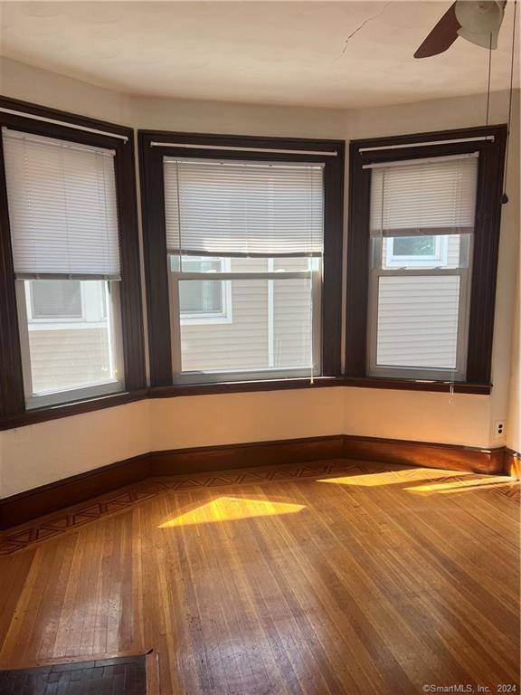 New Haven, CT 06511,250 Willow Street ##2