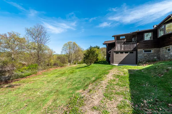 Haddam, CT 06438,16 Walkley Hill Road