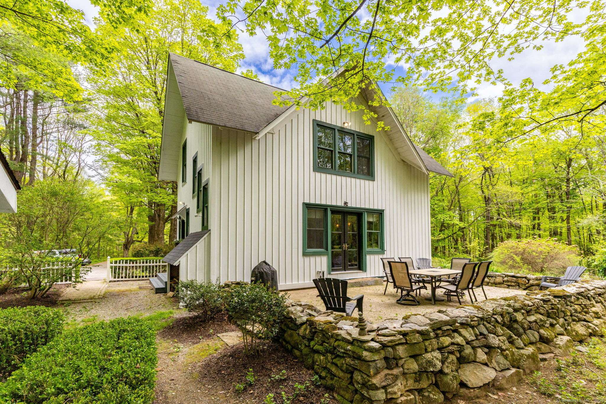 Morris, CT 06763,329 Litchfield Road
