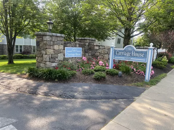 Norwalk, CT 06854,105 Richards Avenue #1408