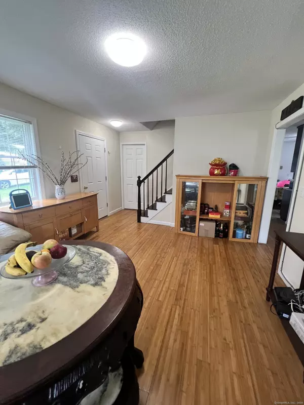 Montville, CT 06382,87 Gallivan Lane