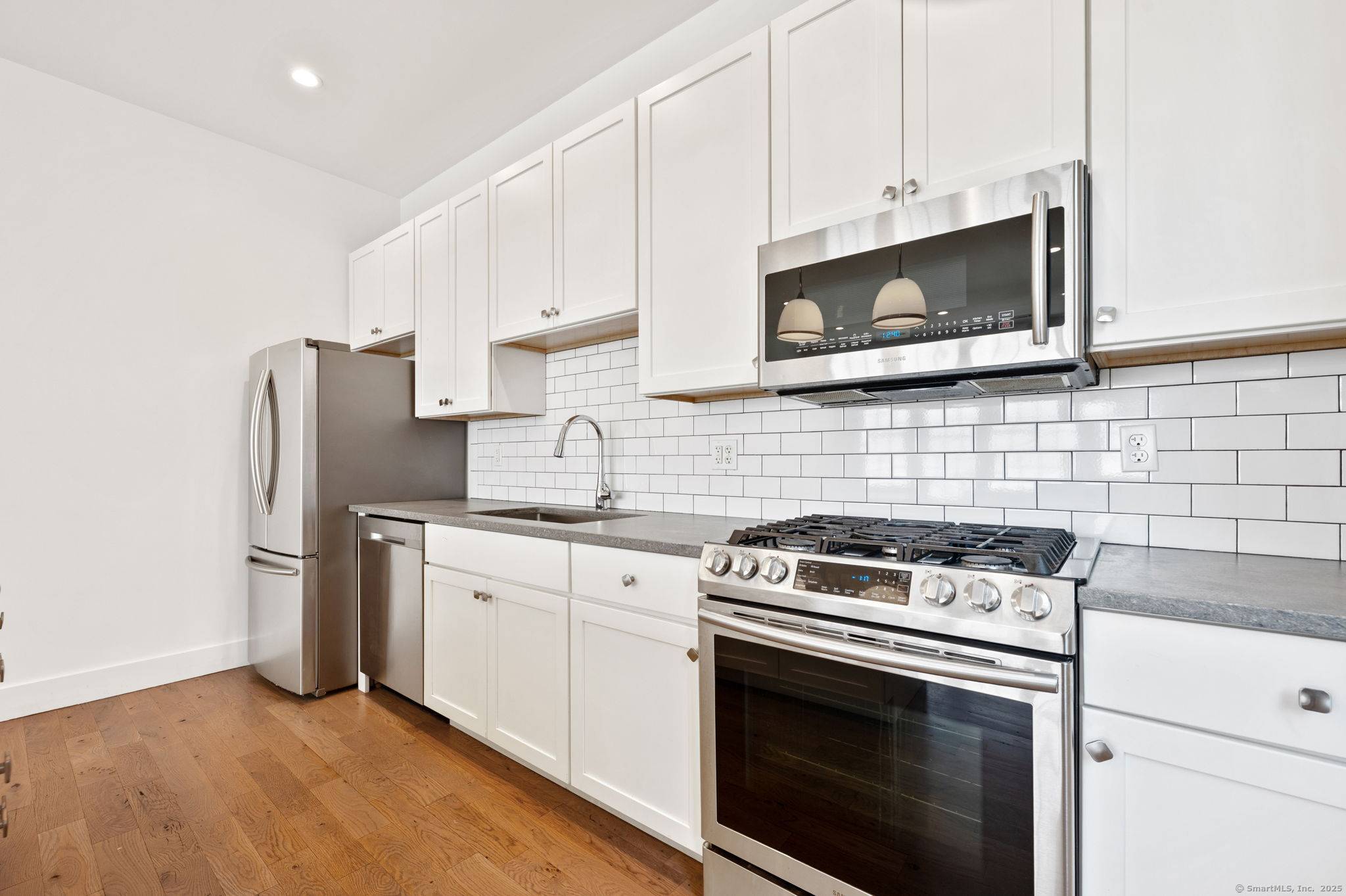 Stamford, CT 06901,191 Summer Street