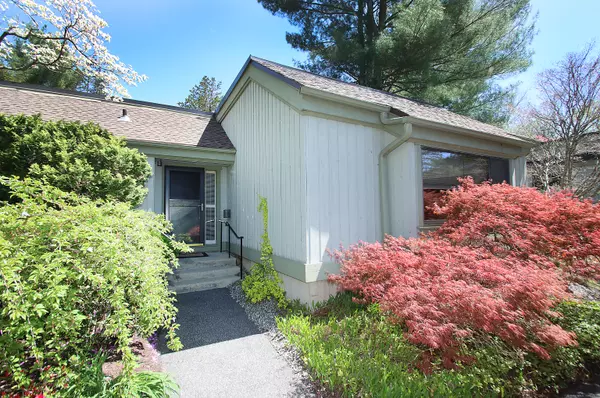 701 Heritage Village #B, Southbury, CT 06488