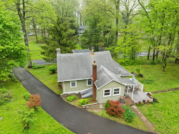 54 Shore Drive, Guilford, CT 06437