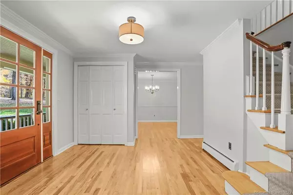 New Canaan, CT 06840,202 South Bald Hill Road