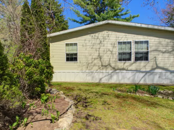 Montville, CT 06370,296A Oxoboxo Dam Road