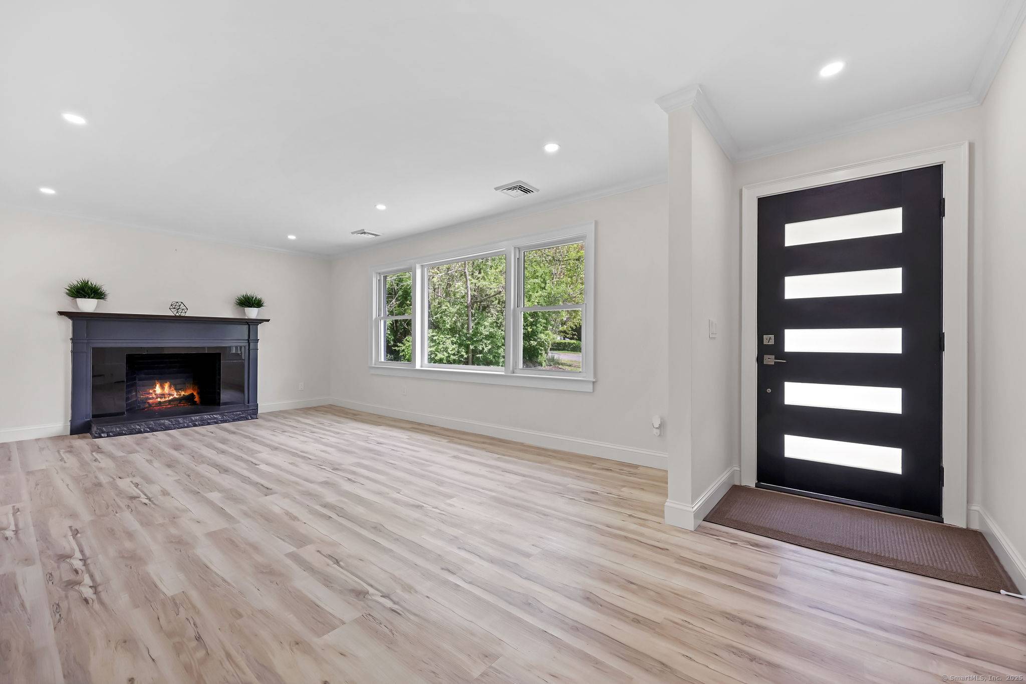 Norwalk, CT 06851,185 Newtown Avenue