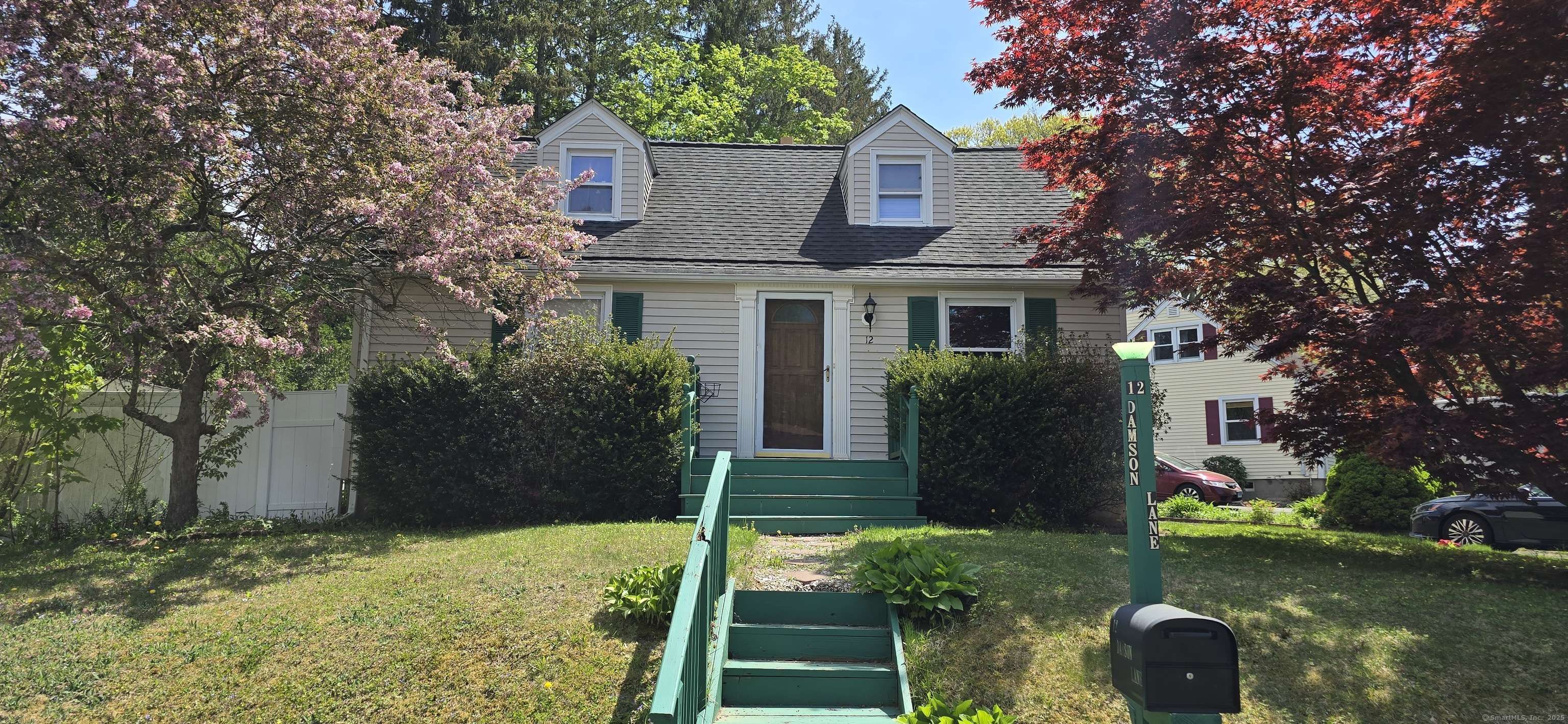 12 Damson Lane, Naugatuck, CT 06770