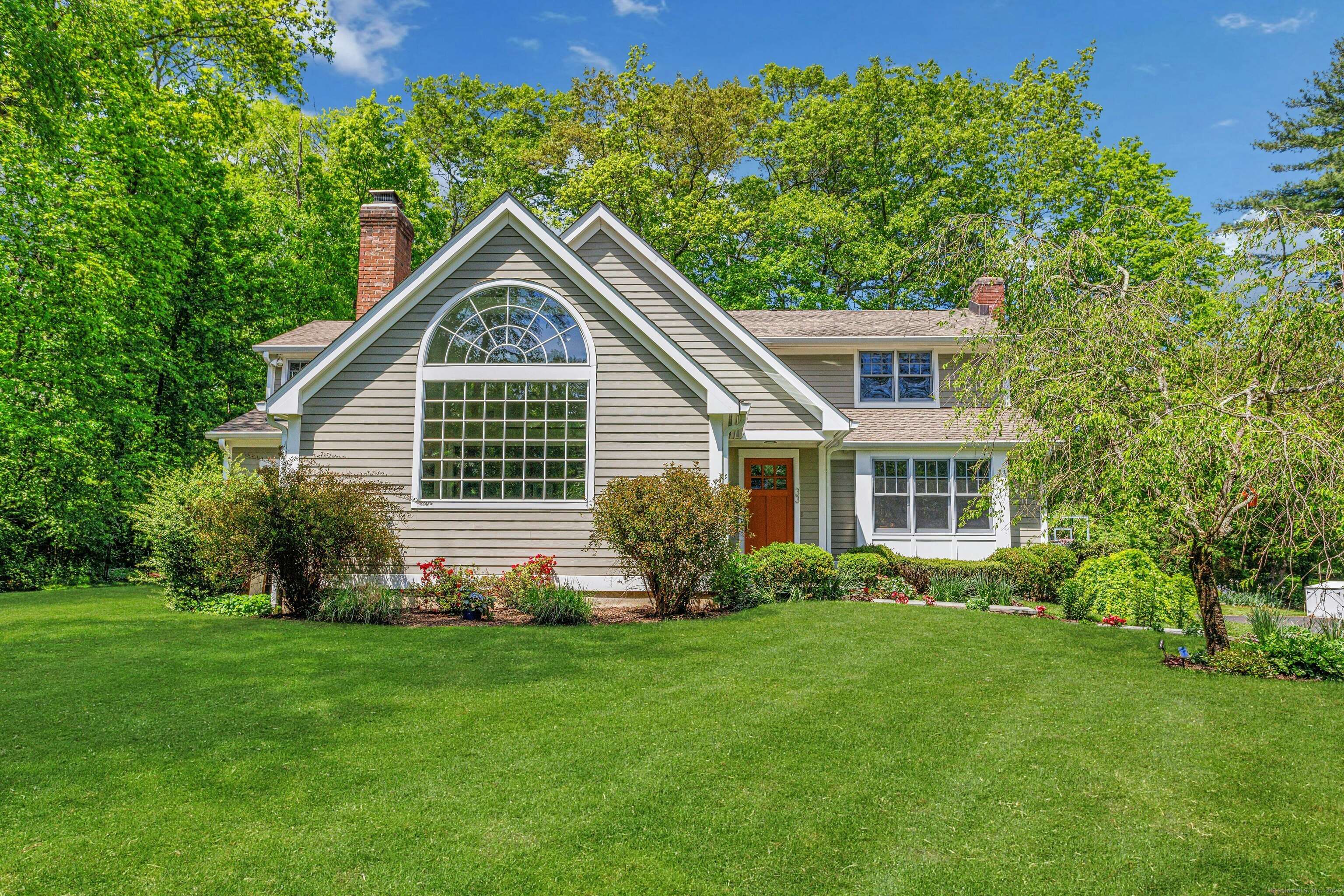 33 Bickford Lane, New Canaan, CT 06840