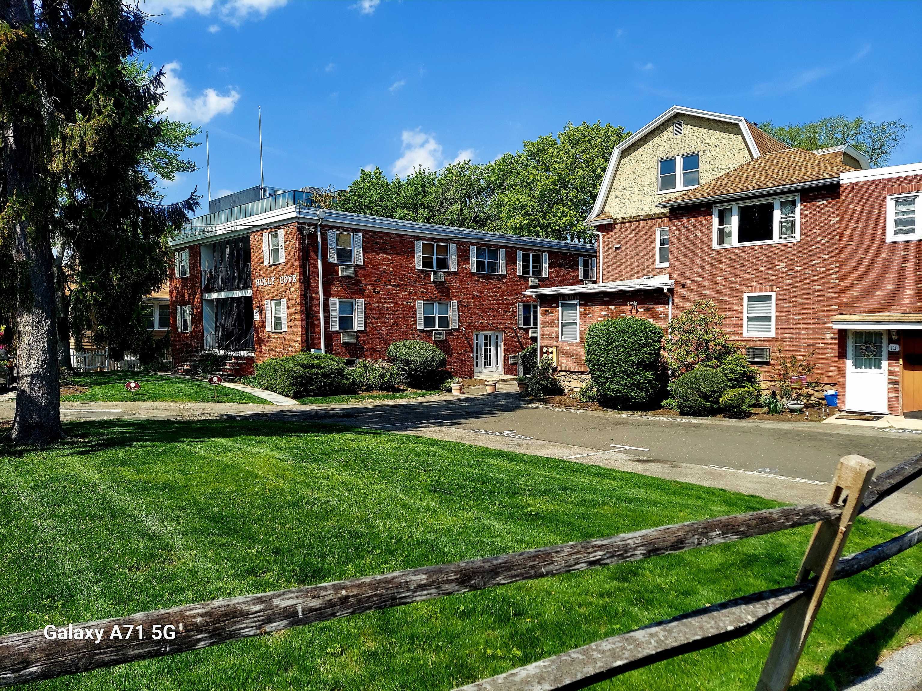 24 Home Court #7, Stamford, CT 06902