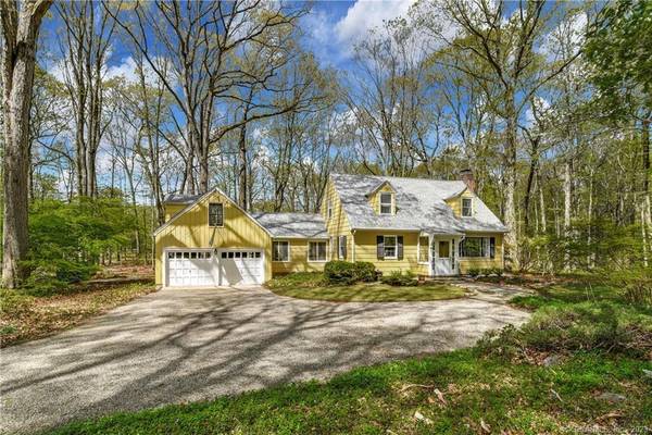 792 Smith Ridge Road, New Canaan, CT 06840