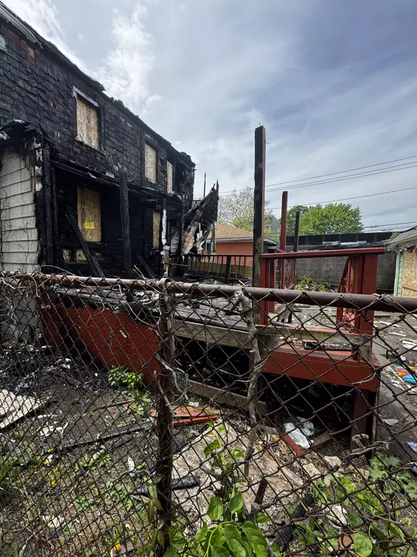 New Haven, CT 06513,85 Pierpont Street