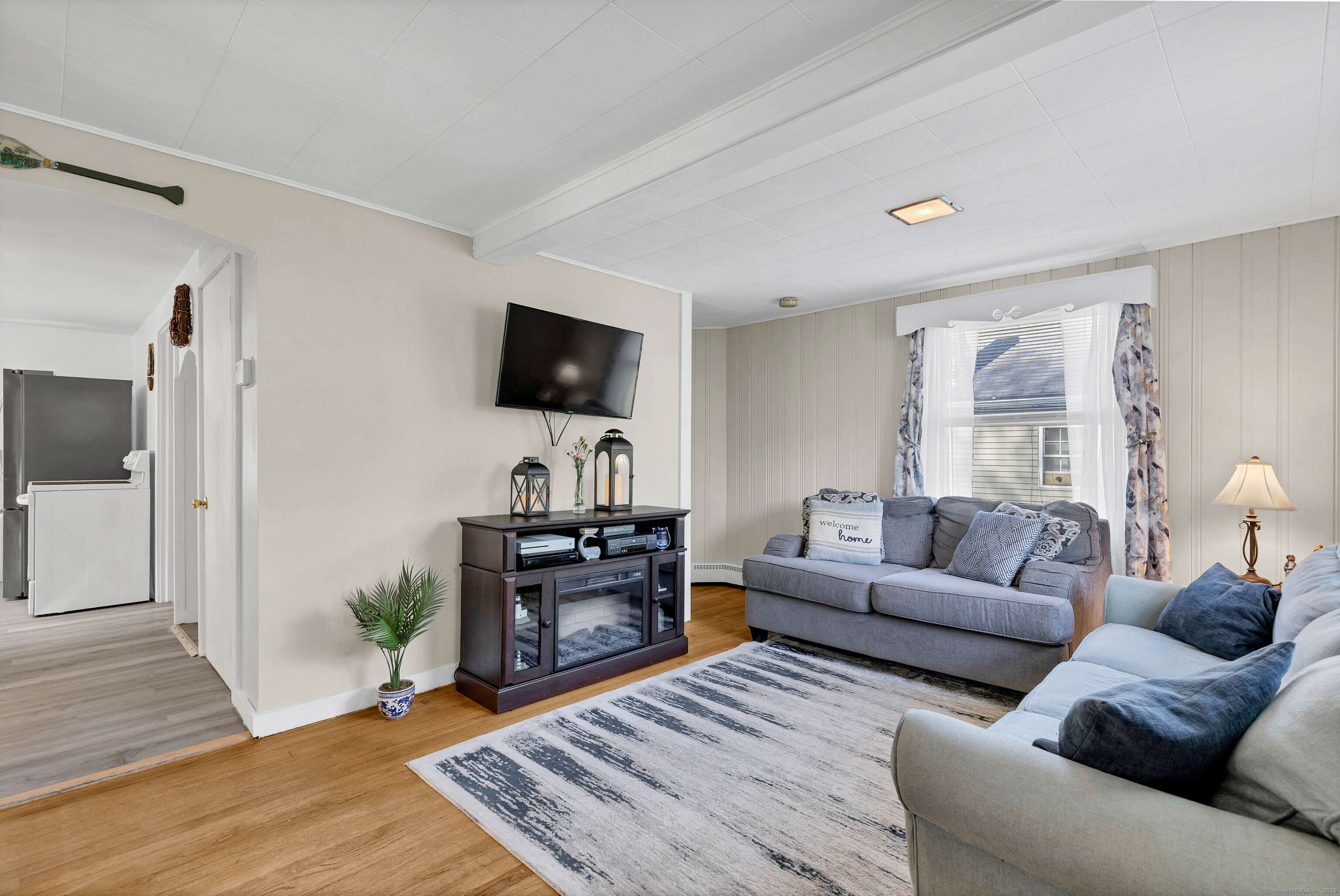 Waterford, CT 06385,44 Monroe Street