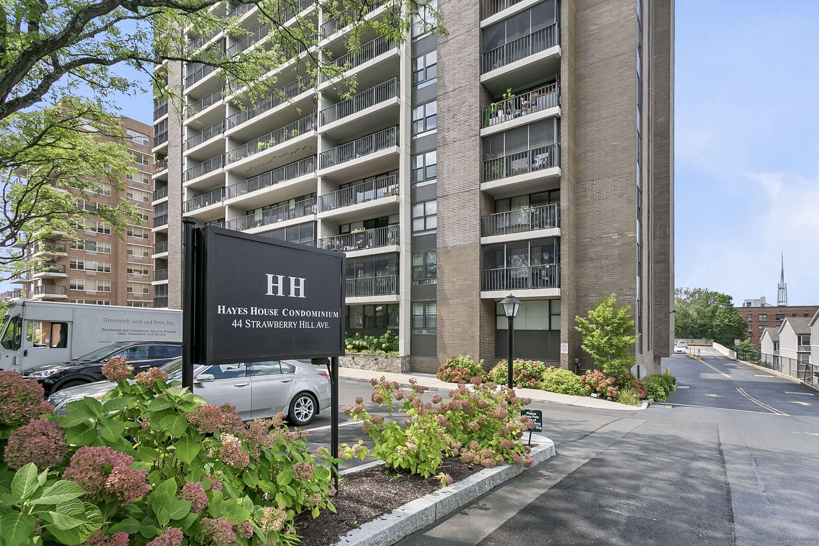 Stamford, CT 06902,44 Strawberry Hill Avenue #12N