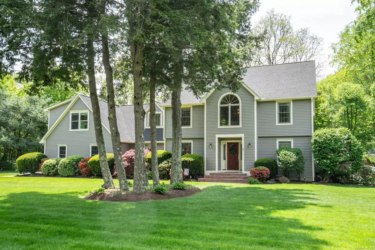 Simsbury, CT 06070,1 Nilas Way