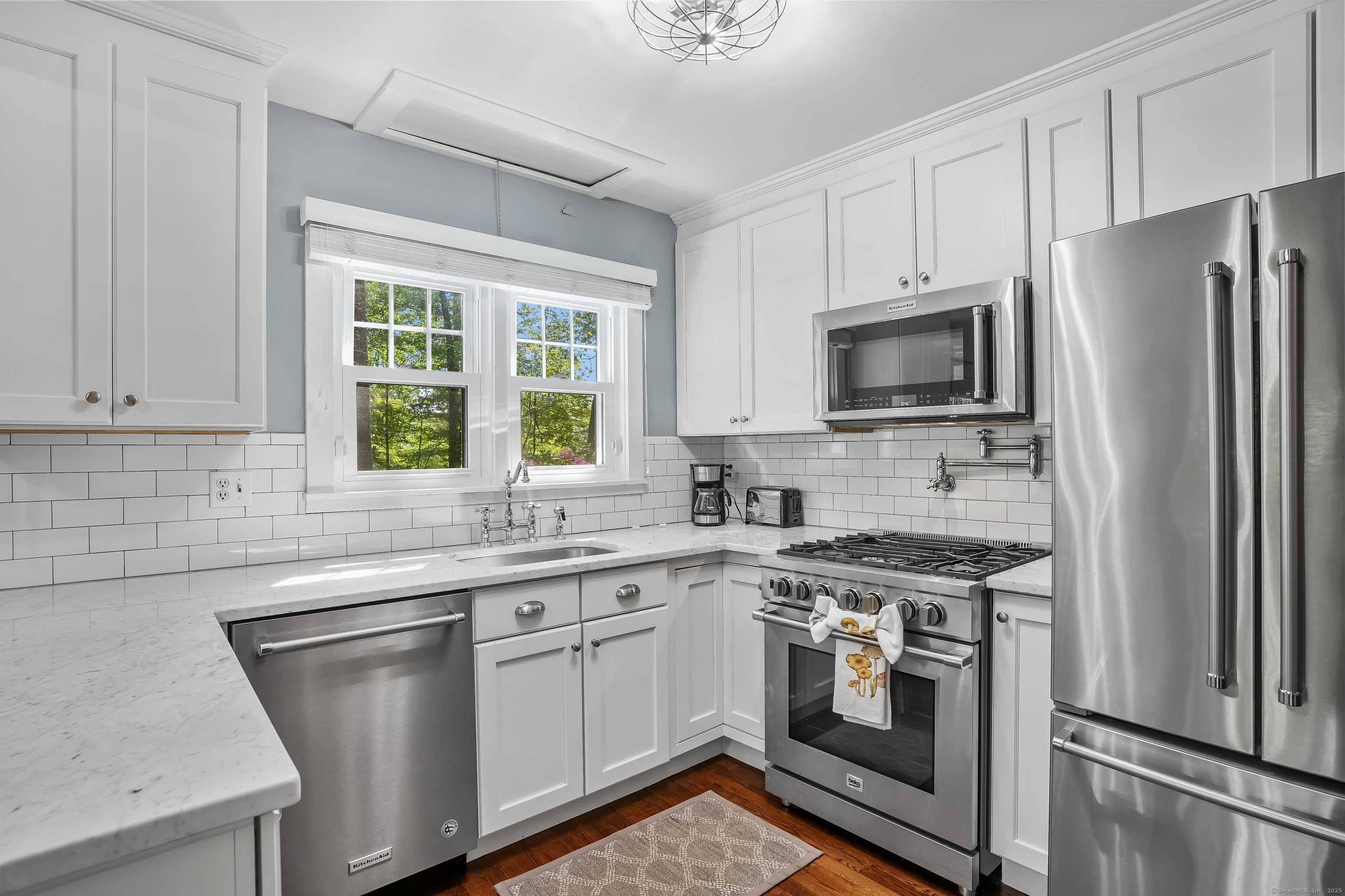 Ridgefield, CT 06877,12 Woody Place