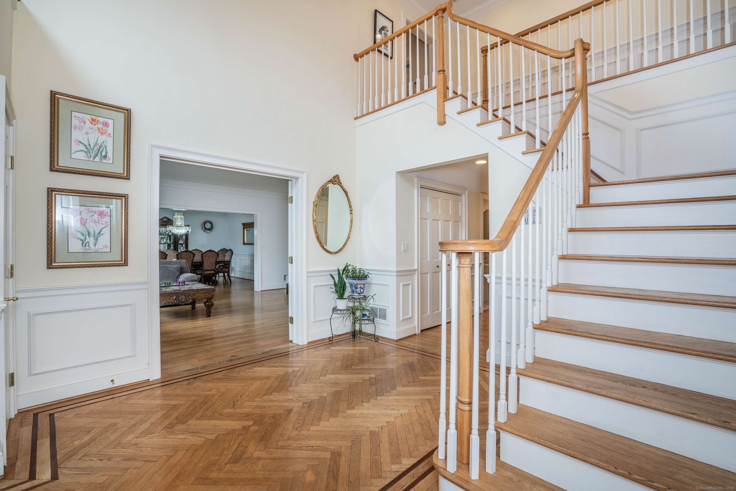Simsbury, CT 06070,7 Brighton Lane