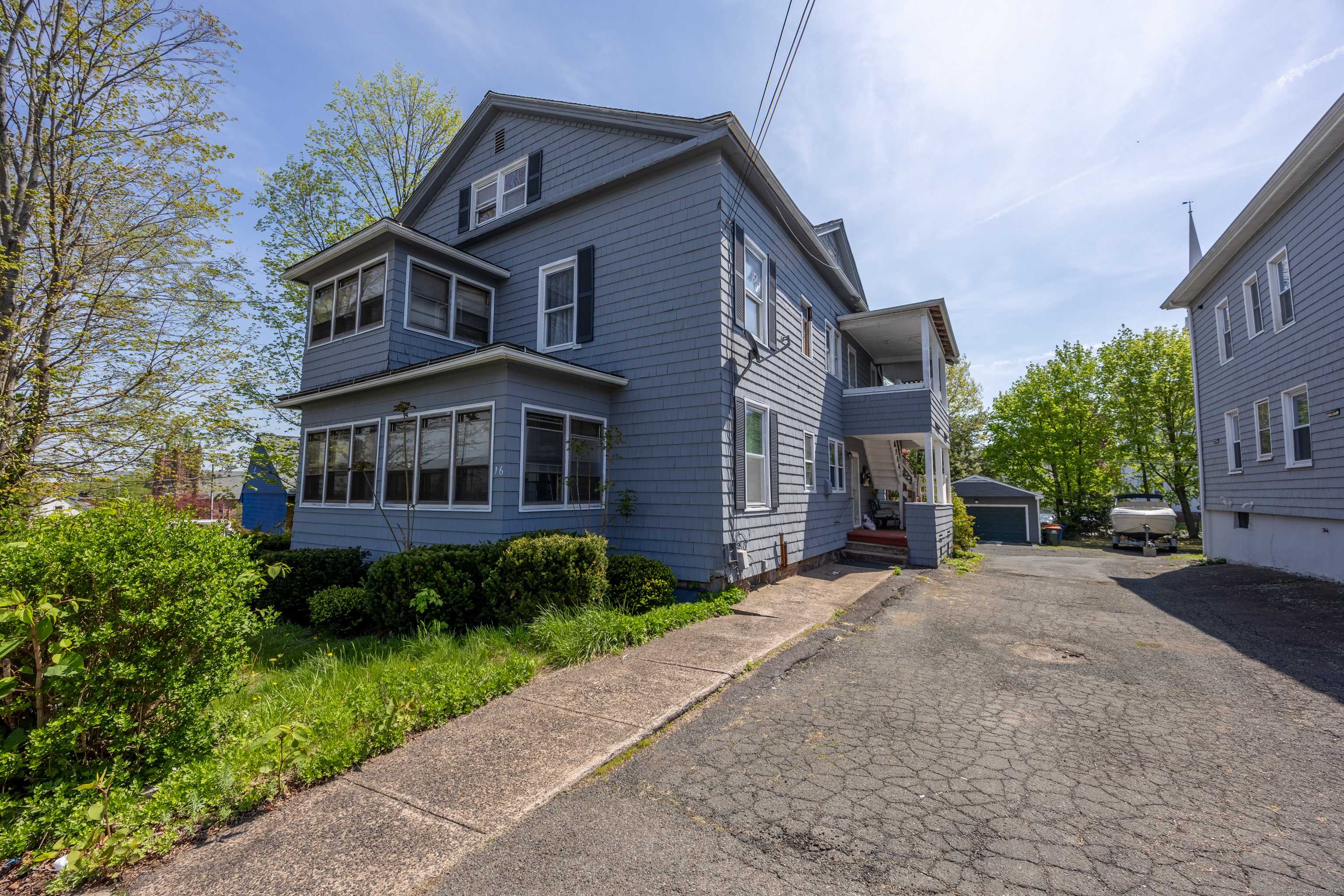 Meriden, CT 06450,16 High Street