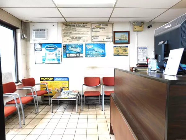 Bridgeport, CT 06610,1290 Boston Avenue