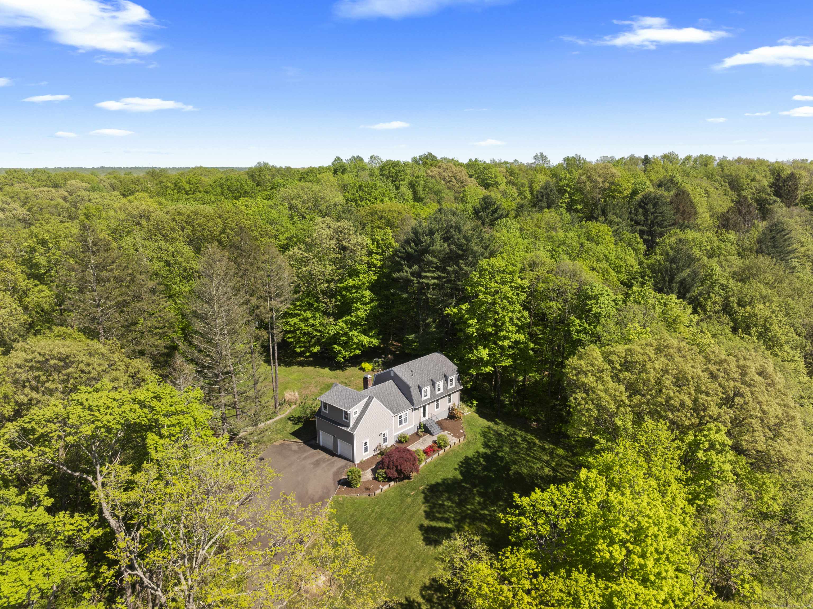 37 Hungry Hill Circle, Guilford, CT 06437