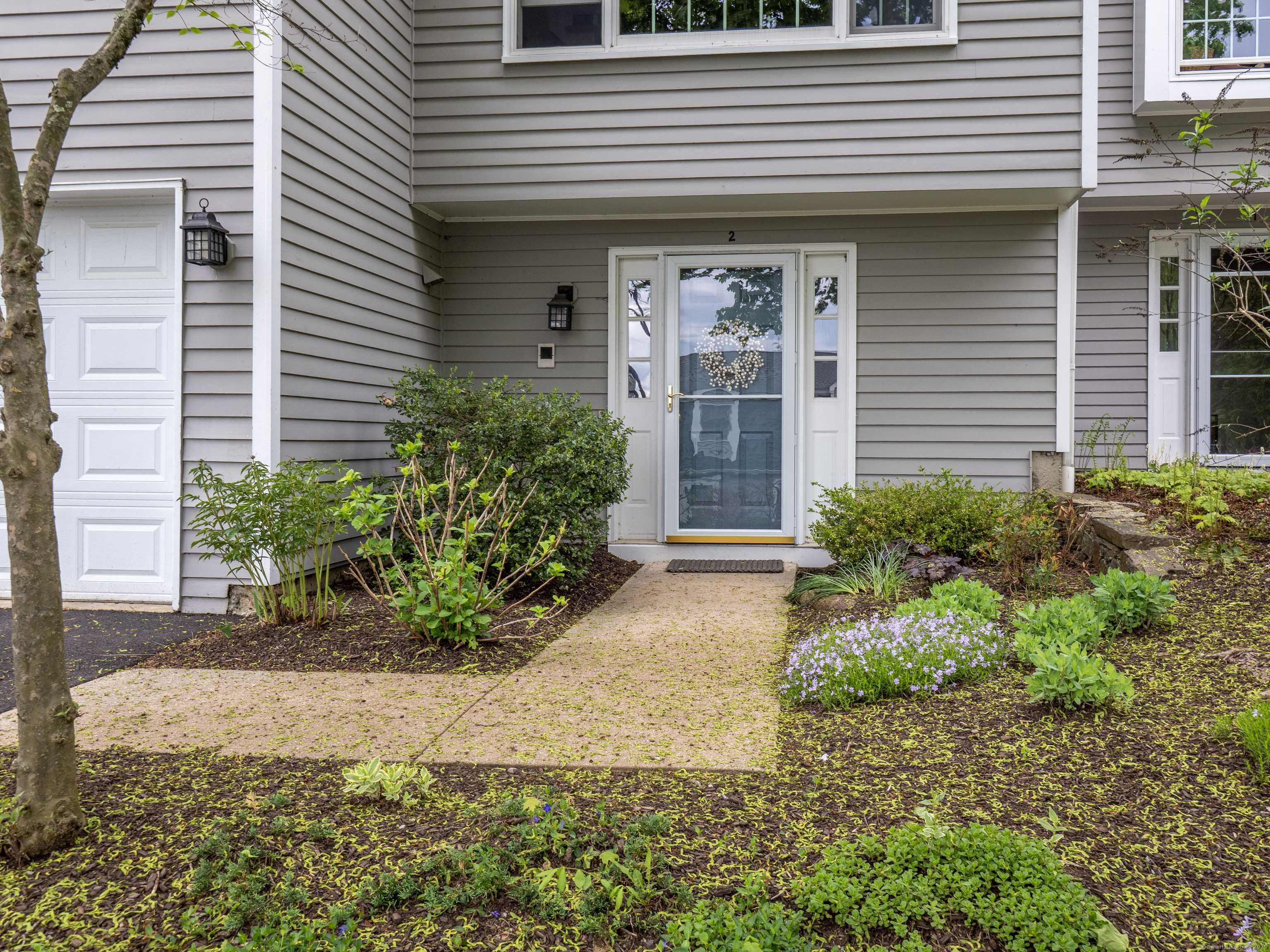 Ridgefield, CT 06877,120 Prospect Street #APT 2