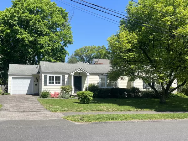 25 Gower Road, New Canaan, CT 06840