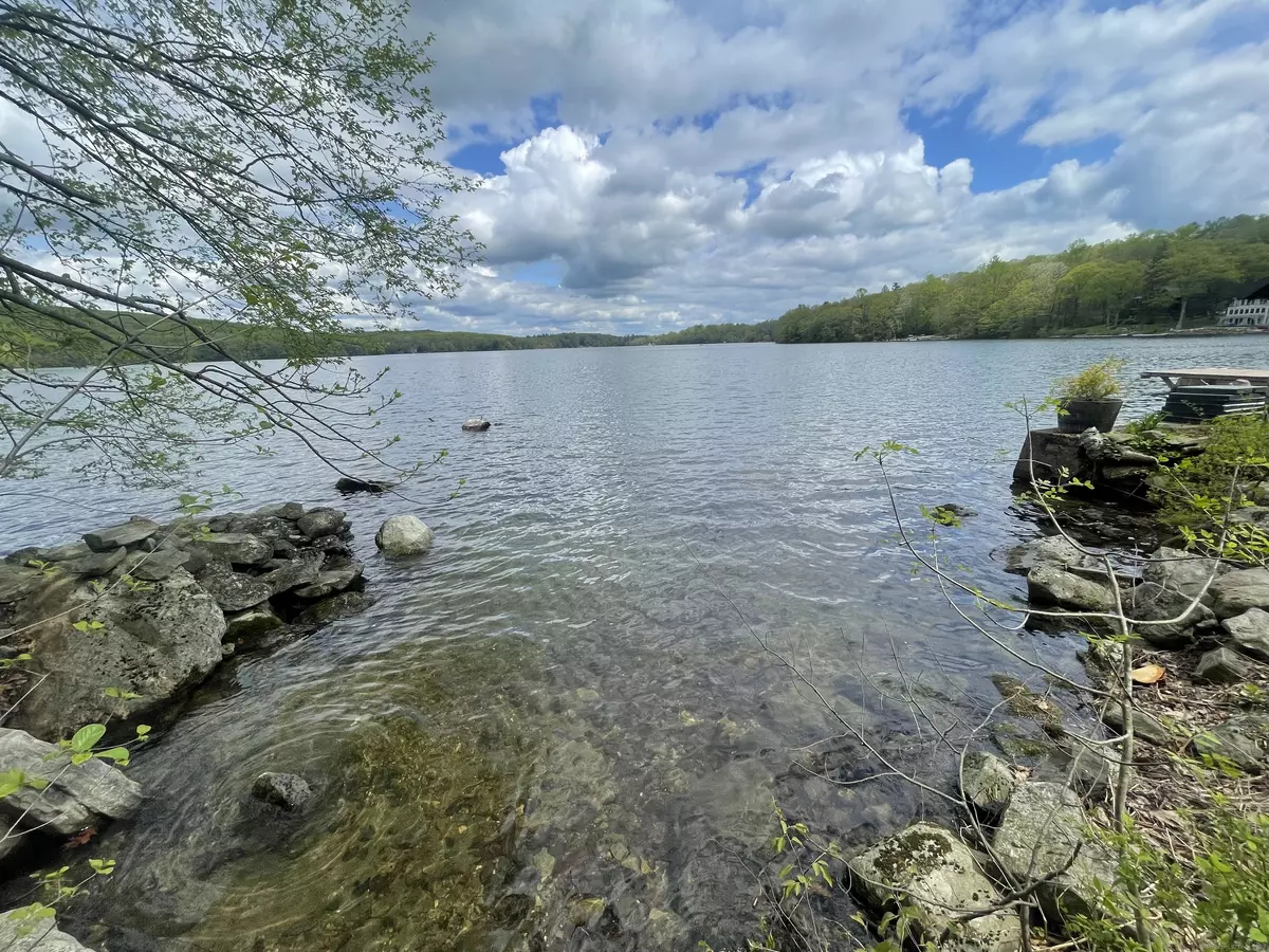 New Hartford, CT 06057,644 West Hill Road