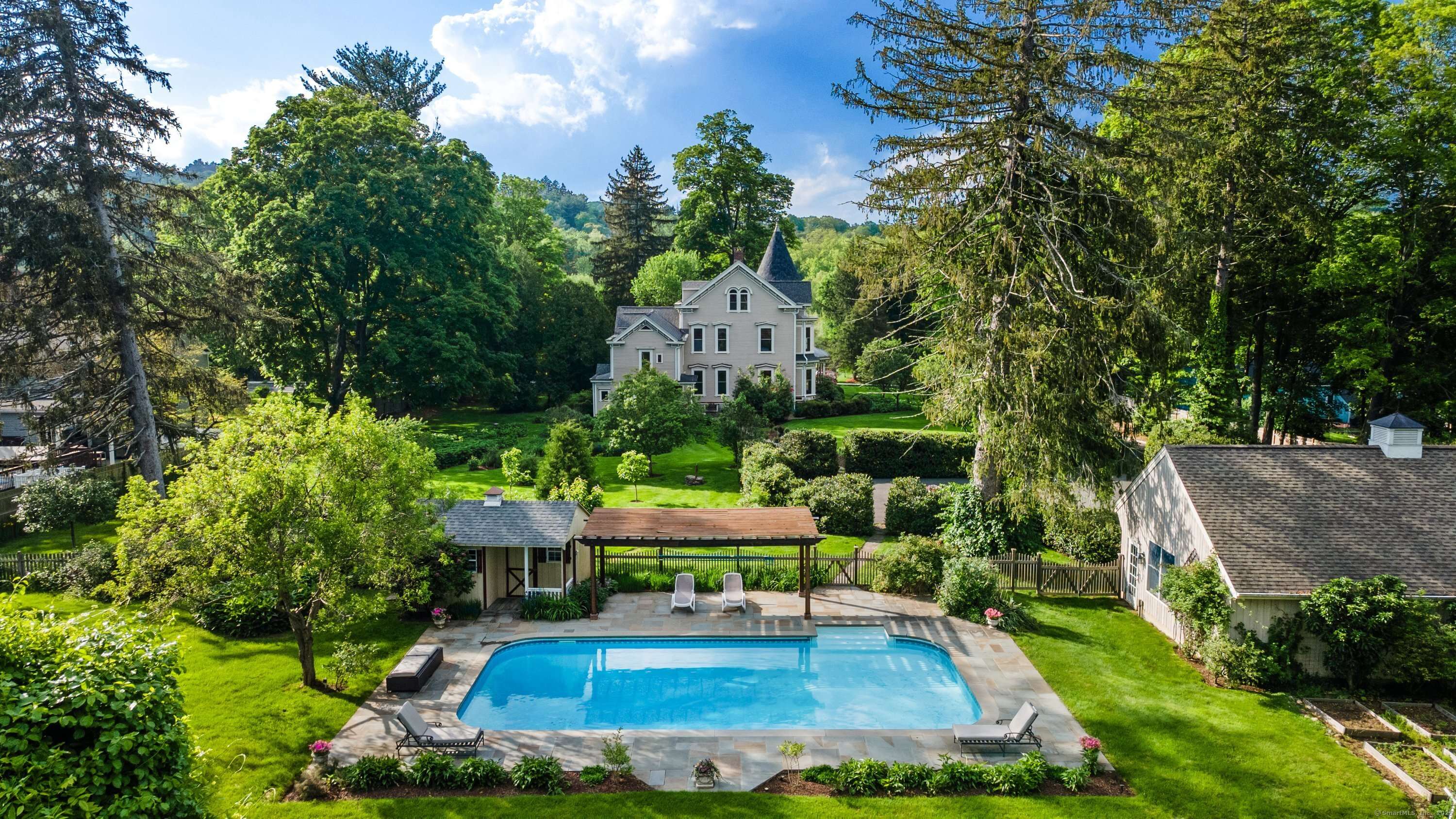 Newtown, CT 06470,13 Sugar Street