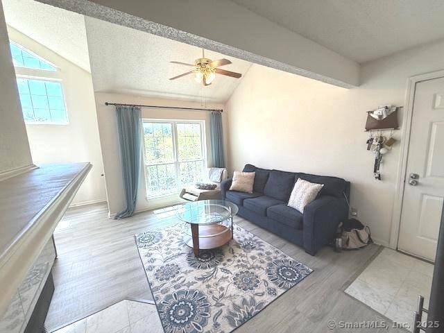 Middletown, CT 06457,202 Carriage Crossing Lane #202
