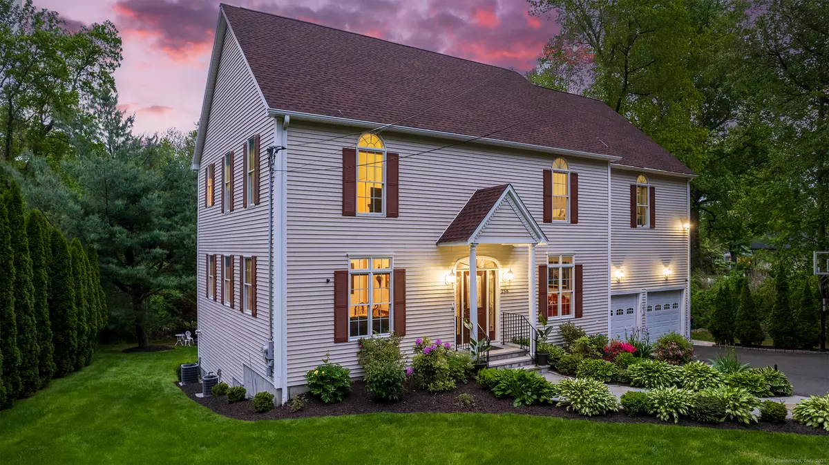 Trumbull, CT 06611,258 Stonehouse Road