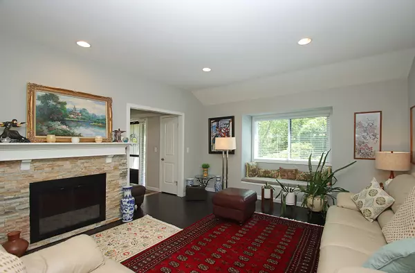 Southbury, CT 06488,522 Heritage Village #B