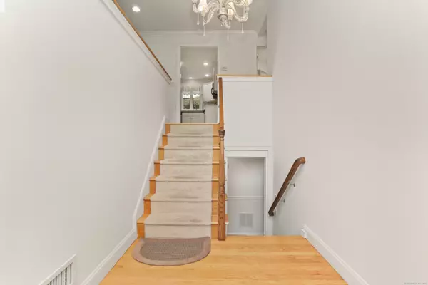 Westport, CT 06880,310 Main Street