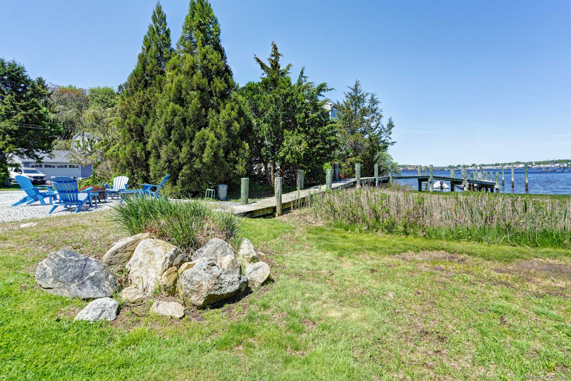 Stonington, CT 06355,5 Quarry Road