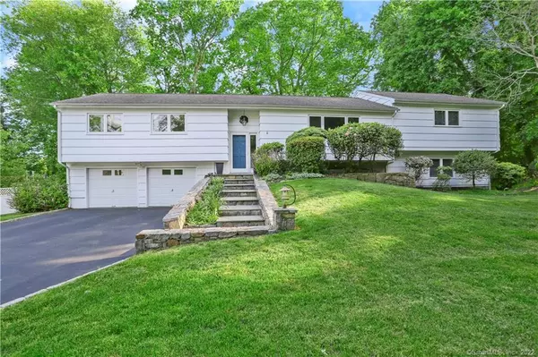 4 Nappa Lane, Westport, CT 06880