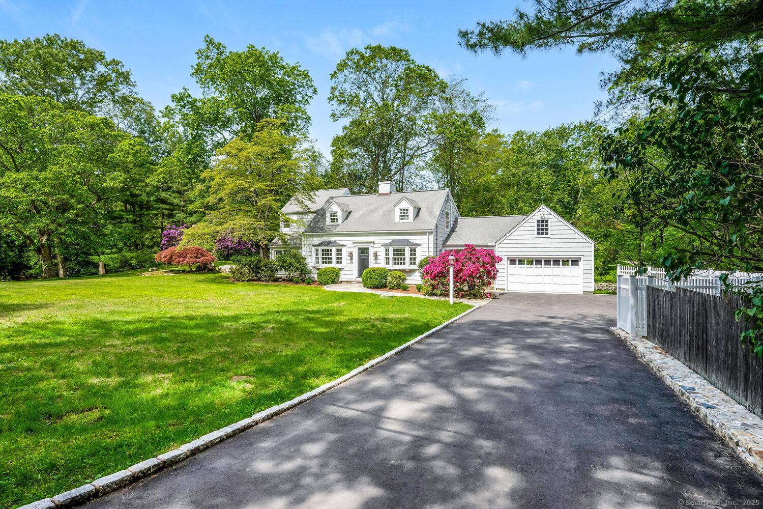 Darien, CT 06820,7 Circle Road