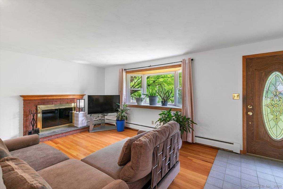 Wallingford, CT 06492,26 Jodi Drive