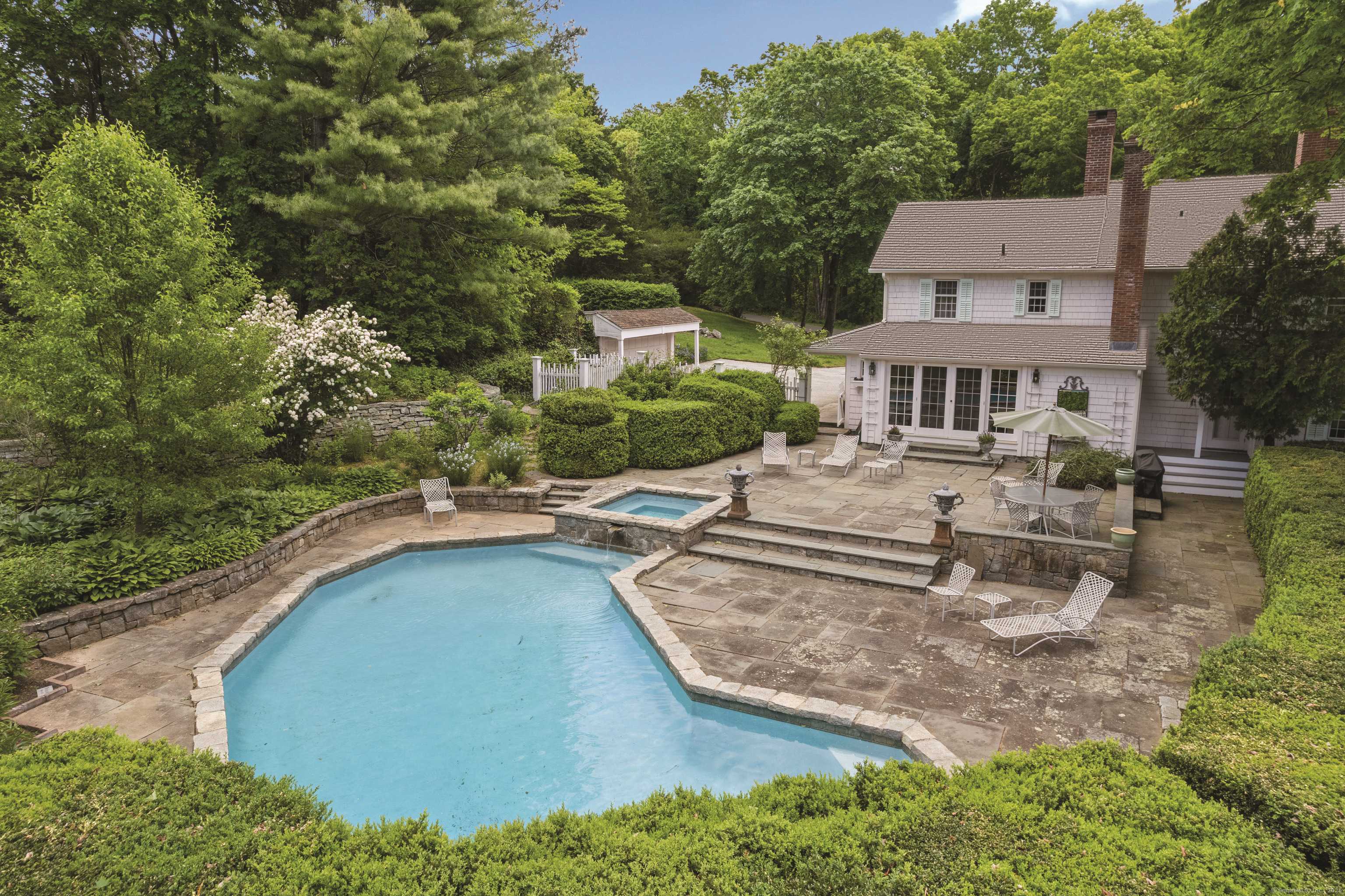 25 Johnny Cake Hill Road, Old Lyme, CT 06371