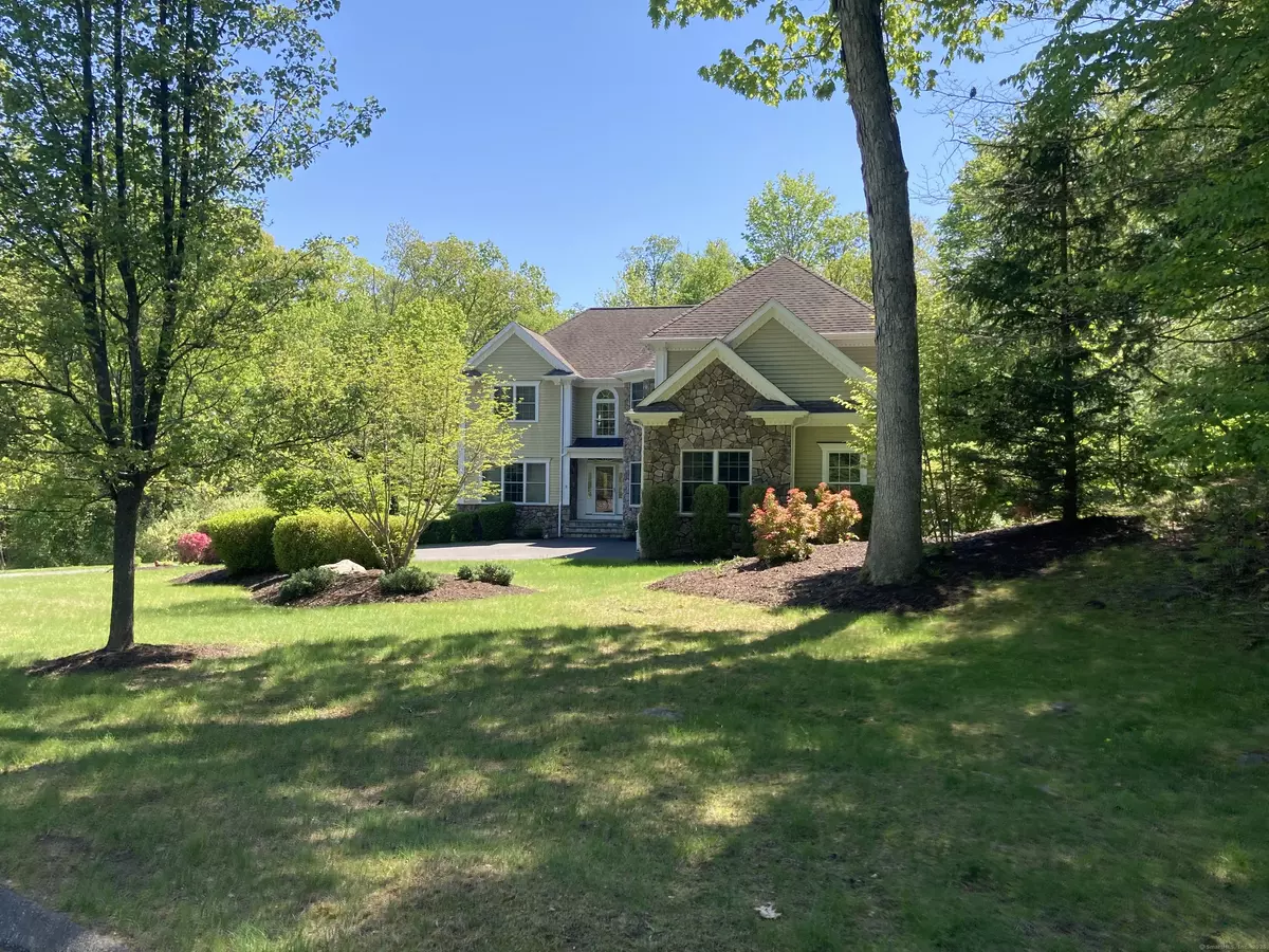 Brookfield, CT 06804,15 Logging Trail Lane